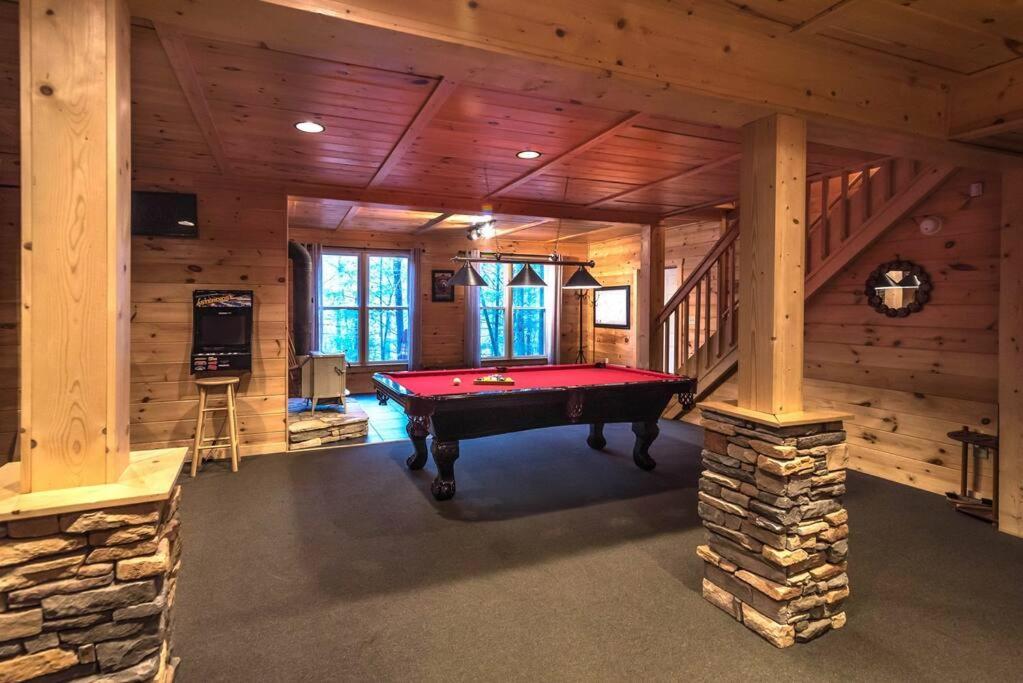 אלייז'ה Private Creekside Cabin+Hot Tub,Pool Table, & Pets מראה חיצוני תמונה