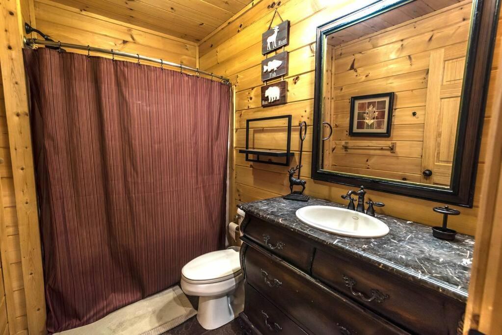 אלייז'ה Private Creekside Cabin+Hot Tub,Pool Table, & Pets מראה חיצוני תמונה